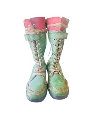 TMA EYES women's green and pink patchwork lace-up mid-calf boots. Size 8